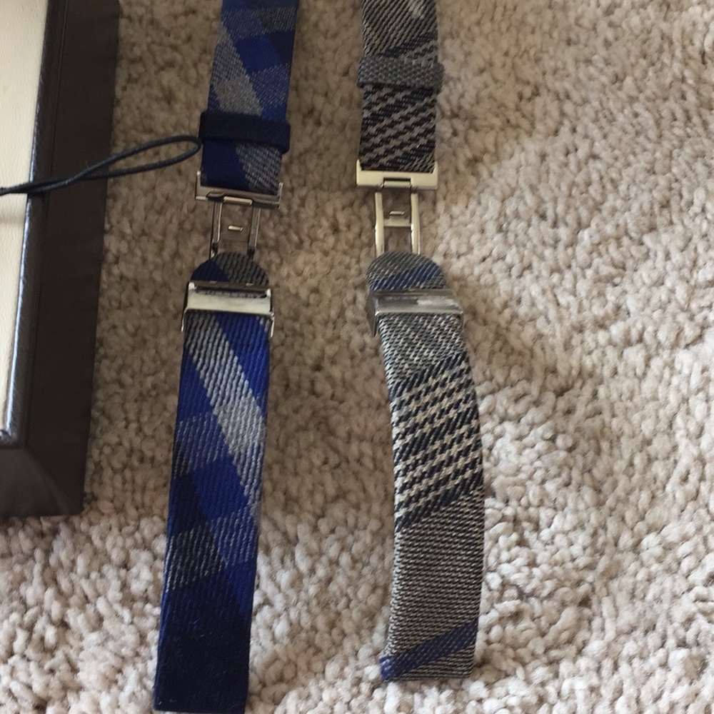 Burberry Women’s 3 bands watch AUTHENTIC - Picture 4 of 8